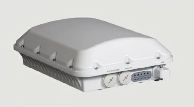 Точка доступа Ruckus ZoneFlex T610S Unleashed слева